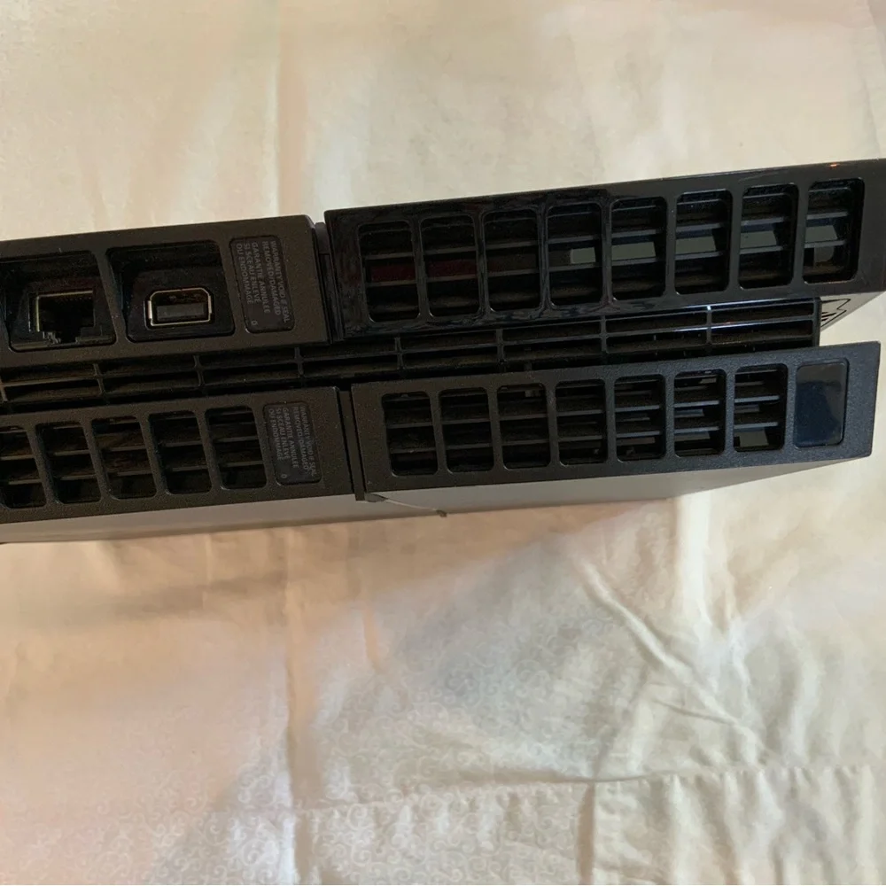 Sony PlayStation 4 CUH-1001A Black Console W/ Cords